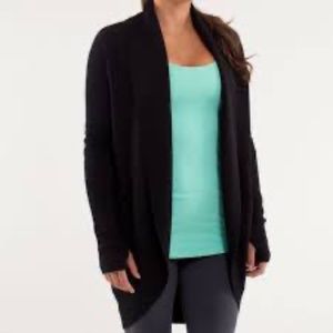 Lululemon Transformation Wrap - Size 10